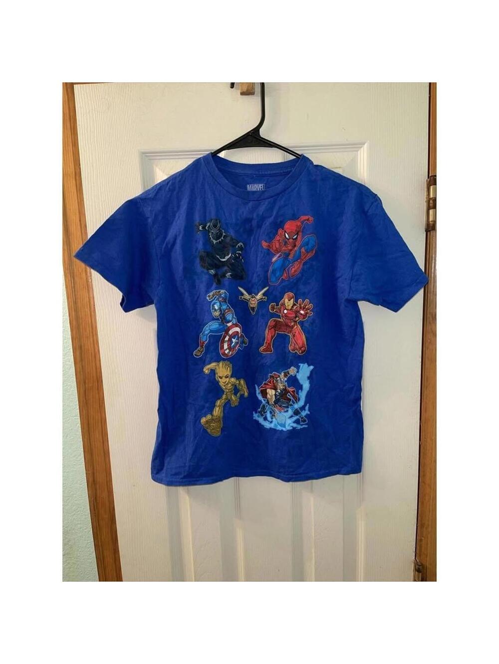 Marvel Avengers Graphic T-Shirt - Kids Size Medium